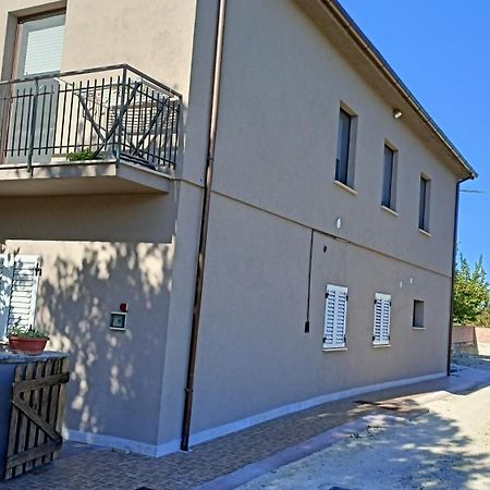 Marco - Camere Con Bagno Privato Vicino Al Centro Φολίνιο Εξωτερικό φωτογραφία