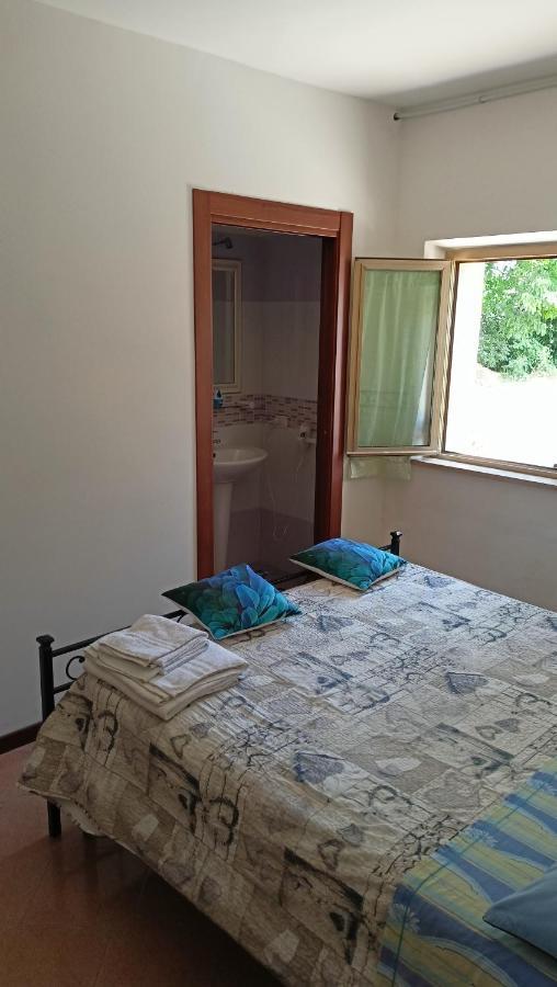 Marco - Camere Con Bagno Privato Vicino Al Centro Φολίνιο Εξωτερικό φωτογραφία