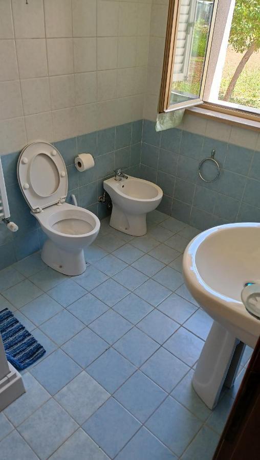 Marco - Camere Con Bagno Privato Vicino Al Centro Φολίνιο Εξωτερικό φωτογραφία